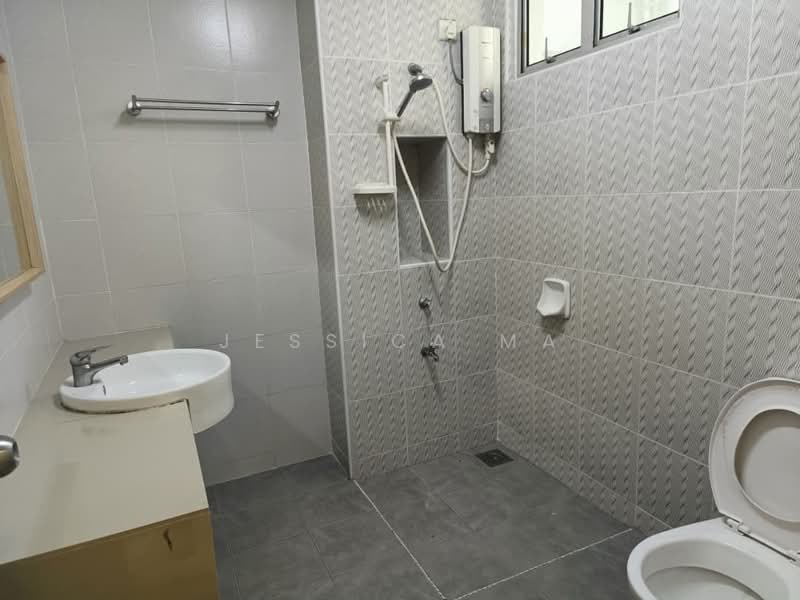 Pangsapuri untuk Disewa di Austin Suites (Permata Austin) - Jessica Ma - Bathroom - PropertyGuru.com.my