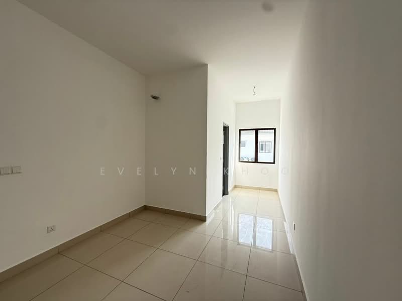 2-storey Terraced House for Sale in Saujana Rawang (Rawang) - Evelyn Khoo - Room - PropertyGuru.com.my