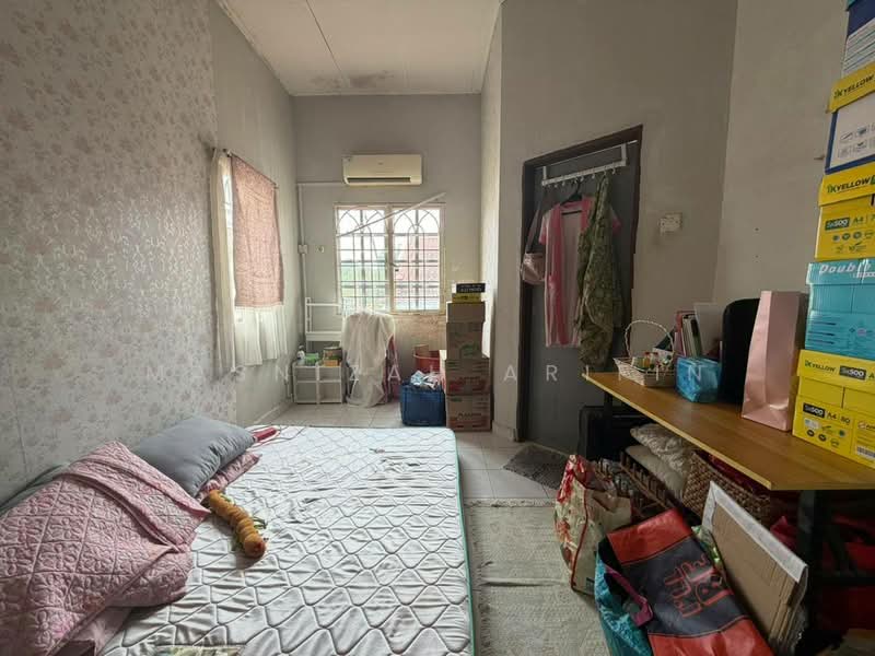 Rumah Teres 2 Tingkat untuk Dijual di Taman Mas 3 (Cheras) - Masnizah Arifin - Bedroom - PropertyGuru.com.my
