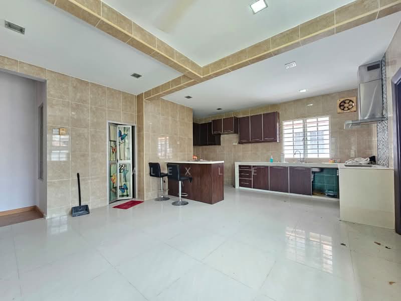 2-storey Terraced House for Sale in Shah Alam (Selangor) - Alex Lee - Kitchen - PropertyGuru.com.my