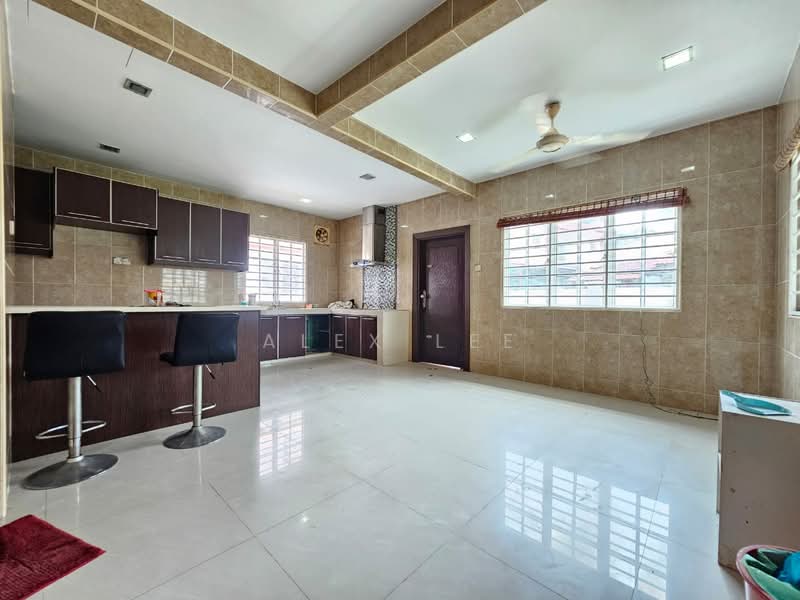 2-storey Terraced House for Sale in Shah Alam (Selangor) - Alex Lee - Kitchen - PropertyGuru.com.my