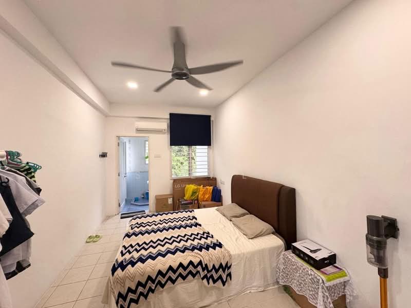 2.5-storey Terraced House for Sale in Sungai Ara (Penang) - Ashley Lim - Bedroom - PropertyGuru.com.my