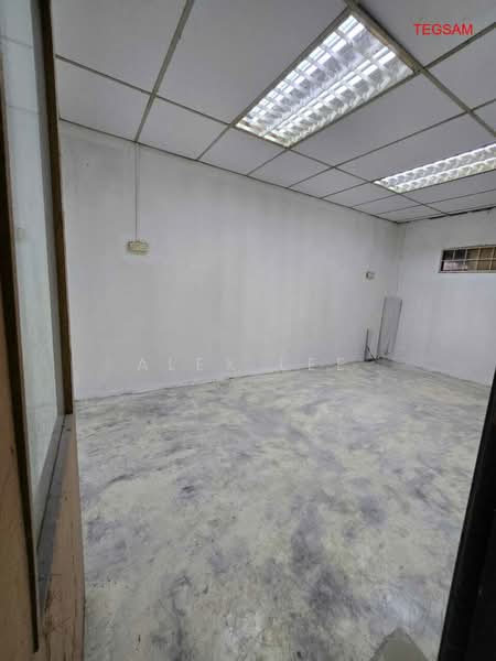 Shop for Rent in Klang (Selangor) - Alex Lee - Interior - PropertyGuru.com.my