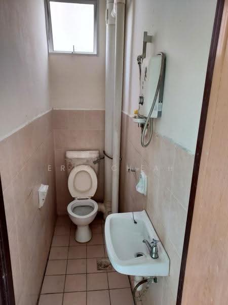 Condominium for Sale at Permai Ria - Eric Cheah - Bathroom - PropertyGuru.com.my