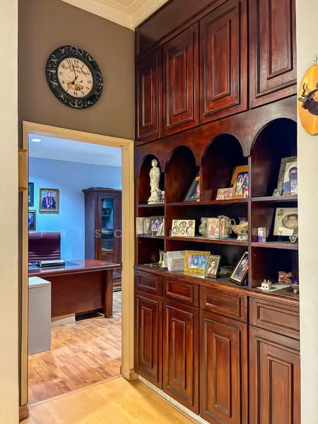 Rumah Banglo untuk Dijual di Taman Bukit Pantai (Bangsar) - Priscilla Tan - Study - PropertyGuru.com.my