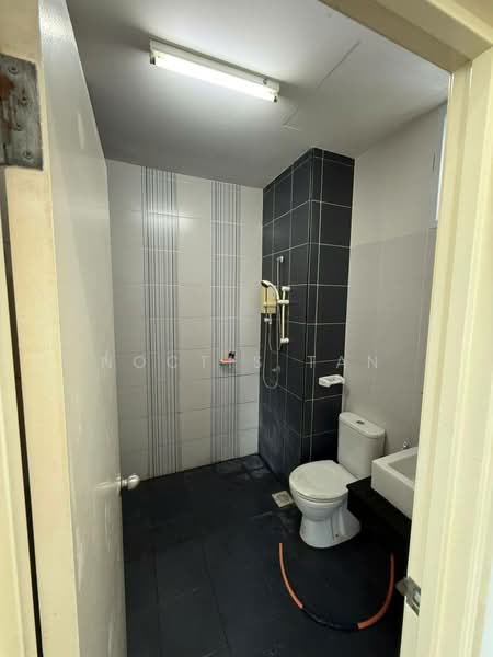 Apartment for Sale at Horizon Residence (Dwi Mutiara) - Noctis Tan - Bathroom - PropertyGuru.com.my