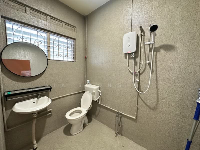 Banglo Komersial untuk Disewa di Johor Bahru (Johor) - JIA SOONG NG - Bathroom - PropertyGuru.com.my