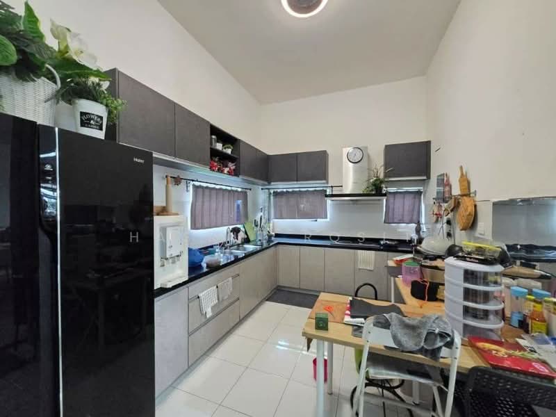 Semi-Detached House for Sale in Sungai Petani (Kedah) - Hasrul Rosli - Kitchen - PropertyGuru.com.my