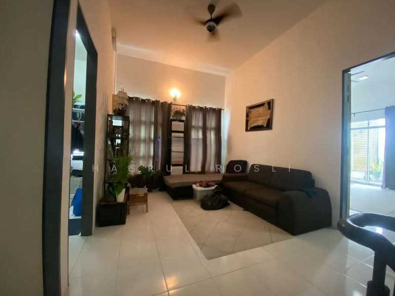 Semi-Detached House for Sale in Sungai Petani (Kedah) - Hasrul Rosli - Living Room - PropertyGuru.com.my