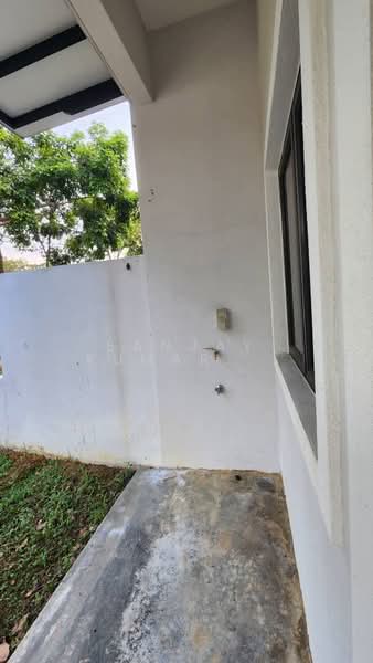 Terraced House for Rent in Dengkil (Selangor) - Sanjay Kumar Sadananthan - Exterior - PropertyGuru.com.my
