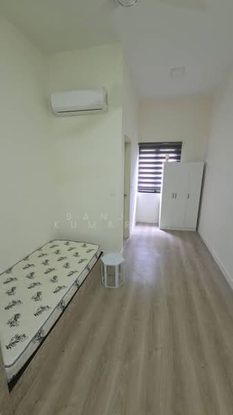Terraced House for Rent in Dengkil (Selangor) - Sanjay Kumar Sadananthan - Bedroom - PropertyGuru.com.my