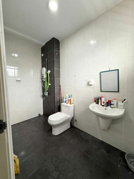 Rumah Teres 2 Tingkat untuk Dijual di Pasir Gudang (Johor) - Lim Tze Jie - Bathroom - PropertyGuru.com.my