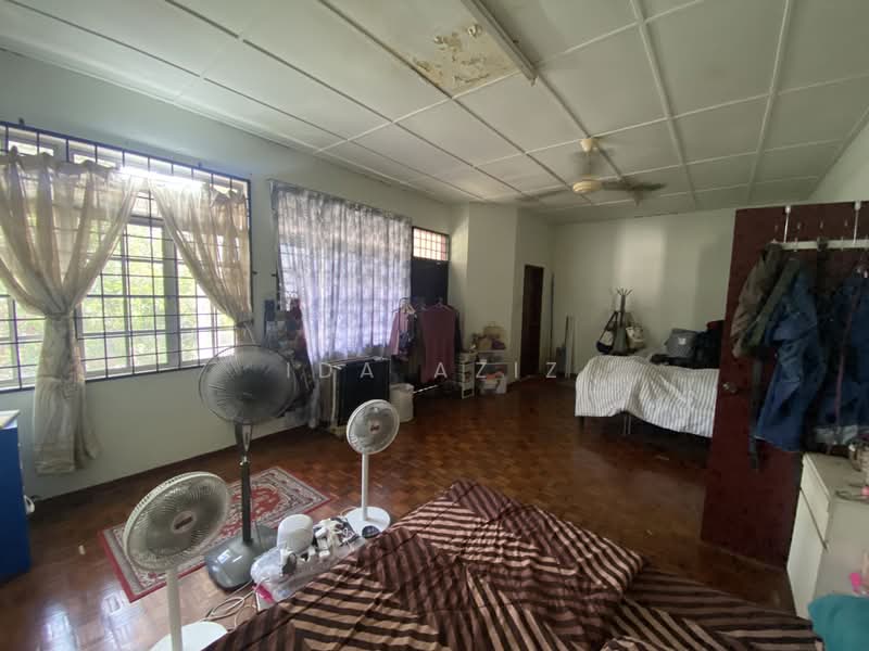 Semi-Detached House for Sale in Taman Perling (Perling) - Ida Aziz - Bedroom - PropertyGuru.com.my