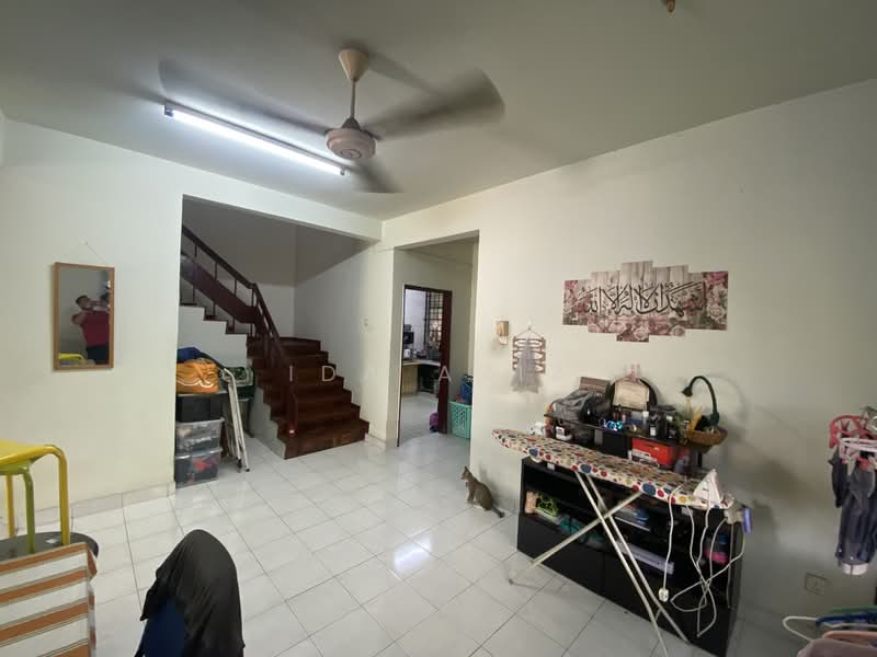 Semi-Detached House for Sale in Taman Perling (Perling) - Ida Aziz - Living Room - PropertyGuru.com.my