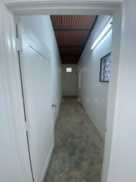 Rumah Berkembar untuk Dijual di Bandar Puteri Jaya (Sungai Petani) - Hasrul Rosli - Corridor - PropertyGuru.com.my