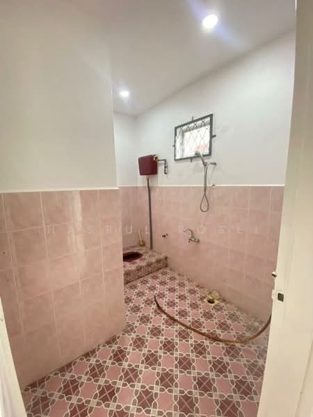 Rumah Berkembar untuk Dijual di Bandar Puteri Jaya (Sungai Petani) - Hasrul Rosli - Bathroom - PropertyGuru.com.my