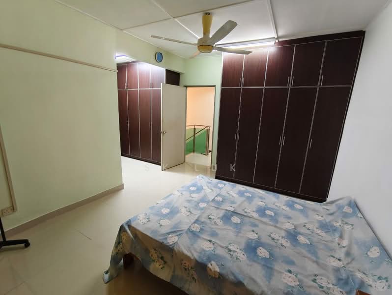 Rumah Teres untuk Dijual di Bandar Country Homes (Rawang) - SK Luk - Bedroom - PropertyGuru.com.my