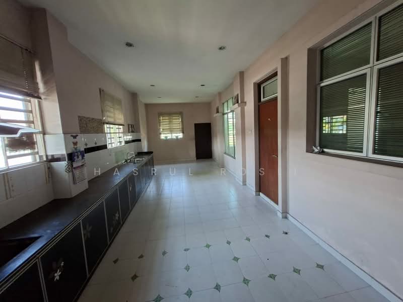 Rumah Teres 2 Tingkat untuk Dijual di Taman Pauh Jaya (Permatang Pauh) - Hasrul Rosli - Kitchen - PropertyGuru.com.my