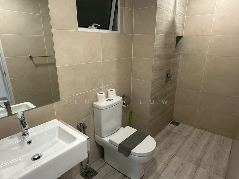 Servis Apartment untuk Dijual di Windmill upon Hills - Jenson Low - Bathroom - PropertyGuru.com.my