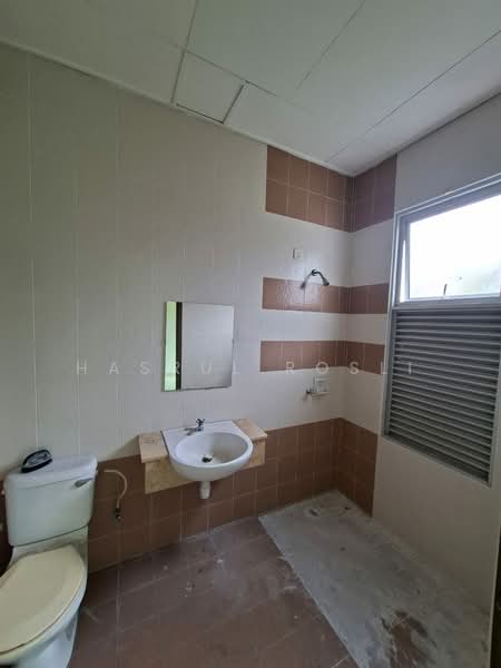 Bungalow for Sale in Kepala Batas (Penang) - Hasrul Rosli - Bathroom - PropertyGuru.com.my