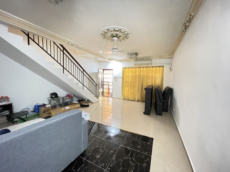 Rumah Teres 2 Tingkat untuk Disewa di Taman Selayang Mulia (Selayang) - MY Loh - Living Room - PropertyGuru.com.my
