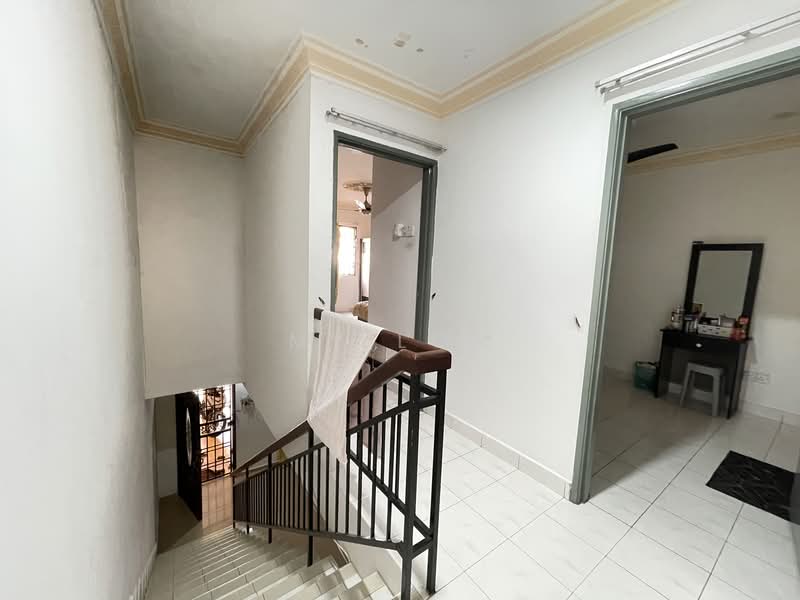 Rumah Teres 2 Tingkat untuk Disewa di Taman Selayang Mulia (Selayang) - MY Loh - Interior - PropertyGuru.com.my