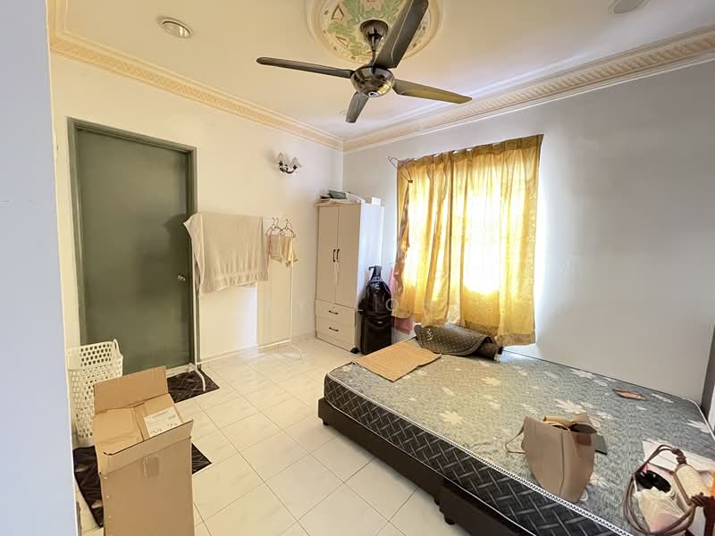 Rumah Teres 2 Tingkat untuk Disewa di Taman Selayang Mulia (Selayang) - MY Loh - Bedroom - PropertyGuru.com.my