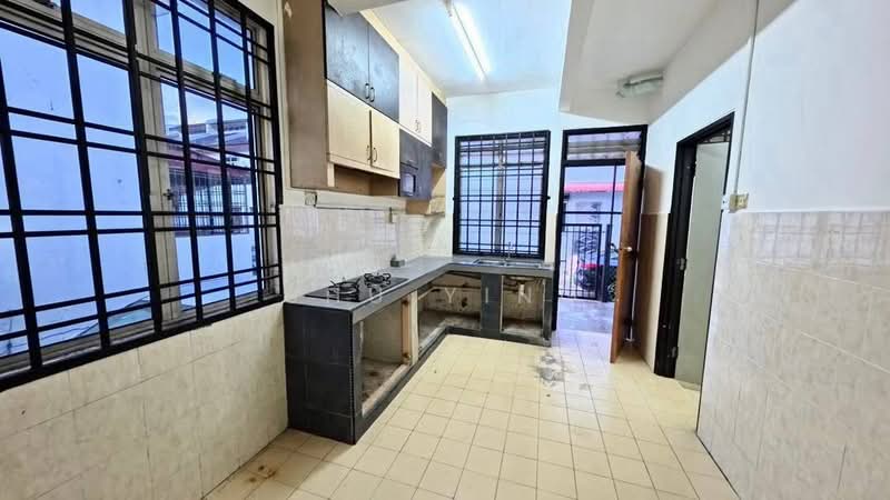 2-storey Terraced House for Sale in Taman Nusa Indah (Iskandar Puteri (Nusajaya)) - Shu Ying - Kitchen - PropertyGuru.com.my