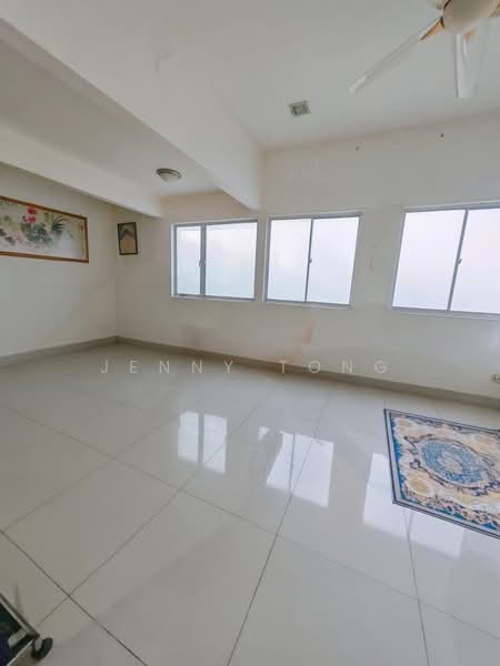 2.5-storey Terraced House for Sale in Valencia (Sungai Buloh) - Jenny Tong - Living Room - PropertyGuru.com.my