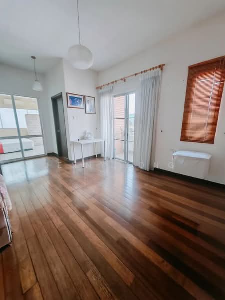 2.5-storey Terraced House for Sale in Valencia (Sungai Buloh) - Jenny Tong - Living Room - PropertyGuru.com.my