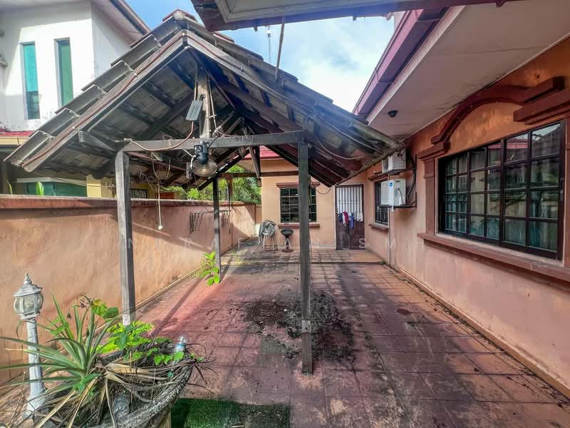 Rumah Berkembar untuk Dijual di Taman Taming Maju (Cheras) - Norafian SMH - Exterior - PropertyGuru.com.my
