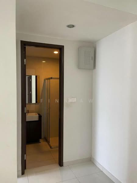 Condominium for Sale at Royal Strand @ Country Garden Danga Bay - Finn Aw - Bathroom - PropertyGuru.com.my