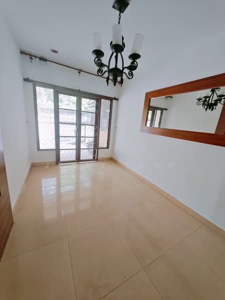 Rumah Teres 3 Tingkat untuk Dijual di Villamas (Sungai Buloh) - Jenny Tong - PropertyGuru.com.my