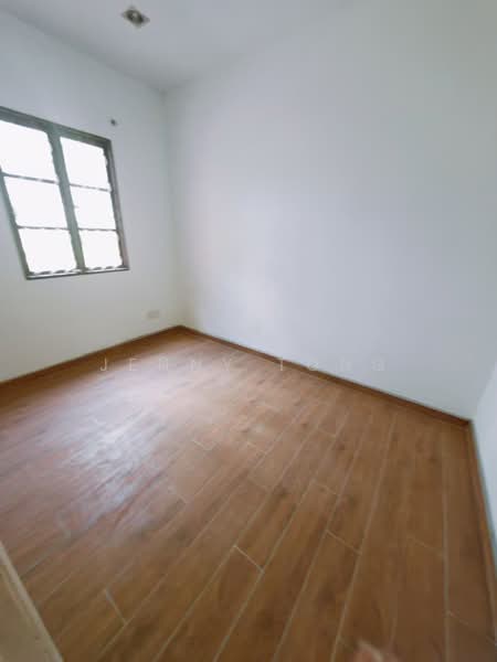 Rumah Teres 3 Tingkat untuk Dijual di Villamas (Sungai Buloh) - Jenny Tong - PropertyGuru.com.my