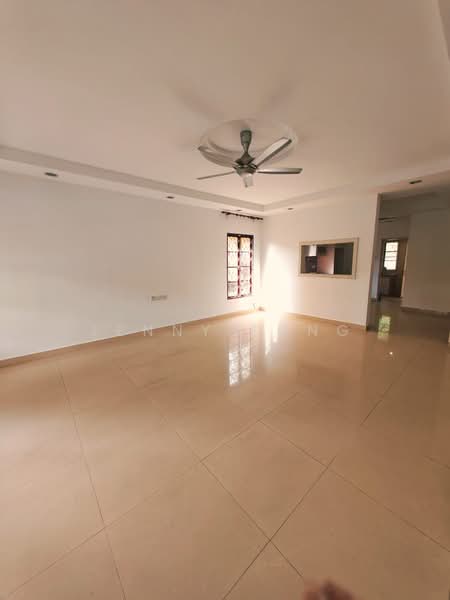 Rumah Teres 3 Tingkat untuk Dijual di Villamas (Sungai Buloh) - Jenny Tong - PropertyGuru.com.my
