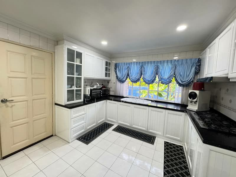 Bungalow for Sale in Seksyen 6 (Shah Alam) - Ali Idris - Kitchen - PropertyGuru.com.my