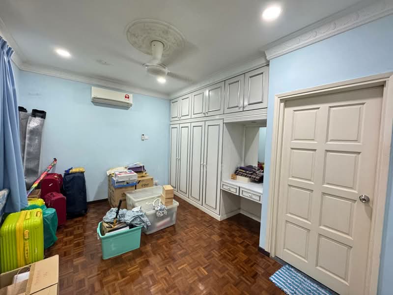 Bungalow for Sale in Seksyen 6 (Shah Alam) - Ali Idris - Bedroom - PropertyGuru.com.my
