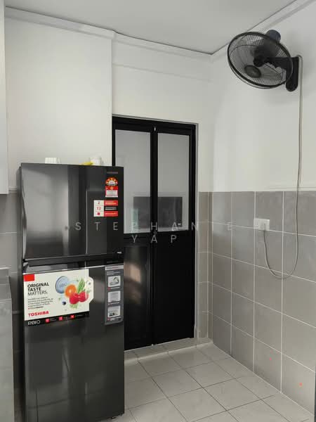 Apartment for Rent at Larkin Residence (Phase One) - Stephanie Yap - Kitchen - PropertyGuru.com.my