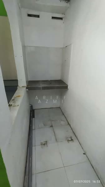 1-storey Terraced House for Sale in Taman Universiti (Skudai) - Ariff Azmi - Bathroom - PropertyGuru.com.my