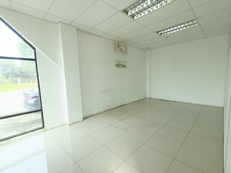 Semi-D Factory for Rent in Kempas (Johor Bahru) - Fion Lee - Interior - PropertyGuru.com.my
