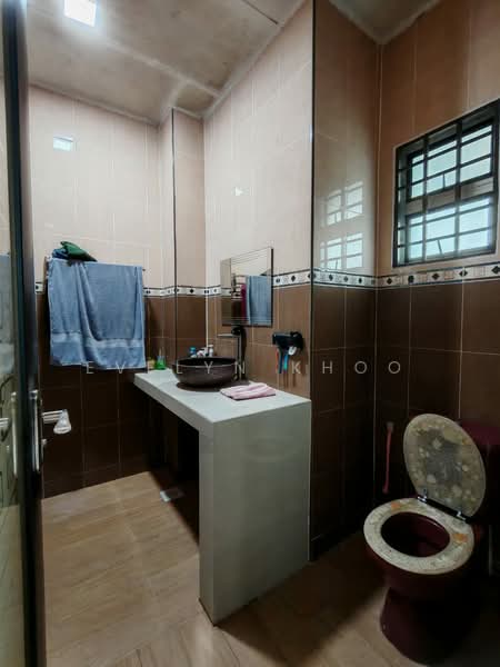Rumah Teres 2 Tingkat untuk Dijual di Kota Emerald (Rawang) - Evelyn Khoo - Bathroom - PropertyGuru.com.my