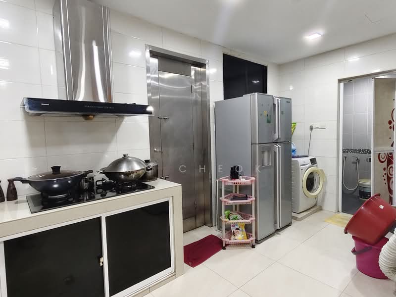 Washing area and share toilet