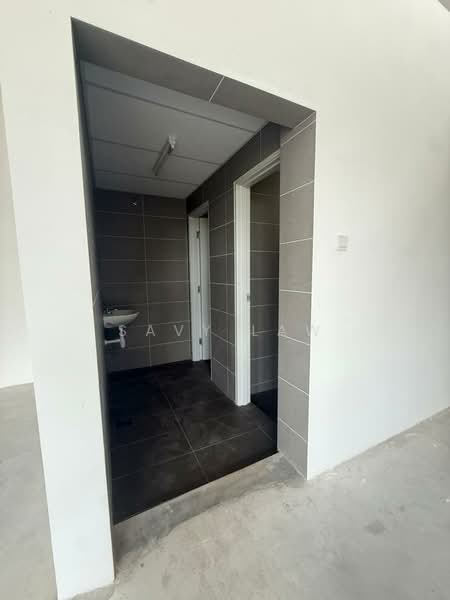 Kilang untuk Dijual di Kulai (Johor) - Savy Law - Bathroom - PropertyGuru.com.my