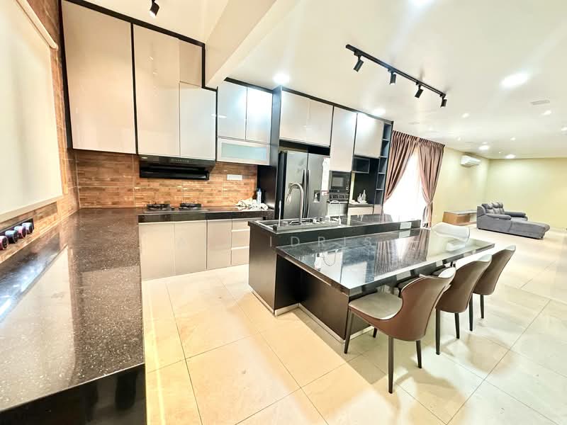 2.5-storey Terraced House for Sale in Seksyen 16 (Shah Alam) - Ali Idris - Kitchen - PropertyGuru.com.my