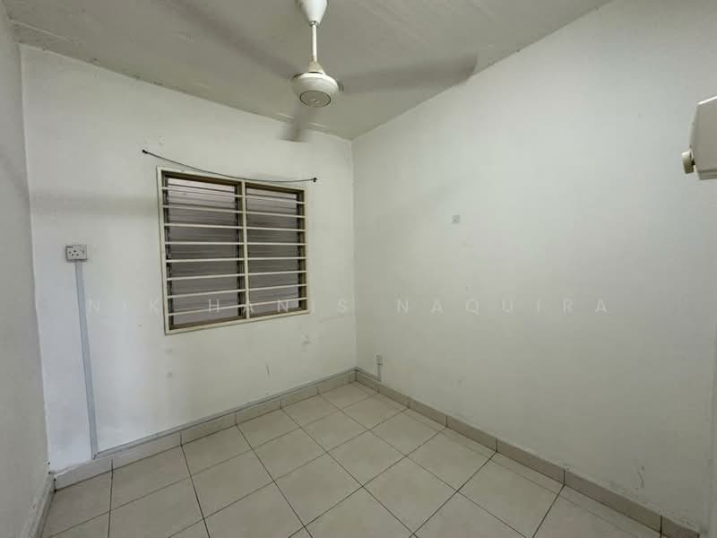Apartment for Rent at Apartment Kelisa Ria - Nik Hanis Naquira - Interior - PropertyGuru.com.my