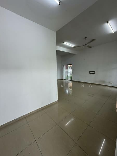 Cluster House for Sale in Nusantara Prima (Gelang Patah) - PEI SIAN NG - Living Room - PropertyGuru.com.my