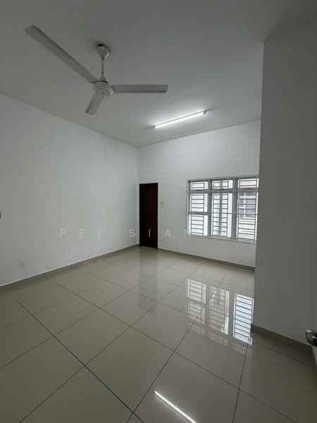 Cluster House for Sale in Nusantara Prima (Gelang Patah) - PEI SIAN NG - Interior - PropertyGuru.com.my