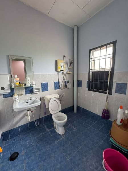 2-storey Terraced House for Sale in Taman Nusa Bestari (Iskandar Puteri (Nusajaya)) - Caryn Ter - Bathroom - PropertyGuru.com.my