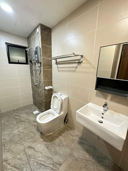 Servis Apartment untuk Disewa di Veranda Residence - Stephanie Yap - Bathroom - PropertyGuru.com.my