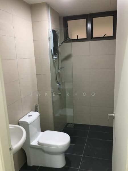Kondominium untuk Dijual di Skycube - Jake Khoo - Bathroom - PropertyGuru.com.my